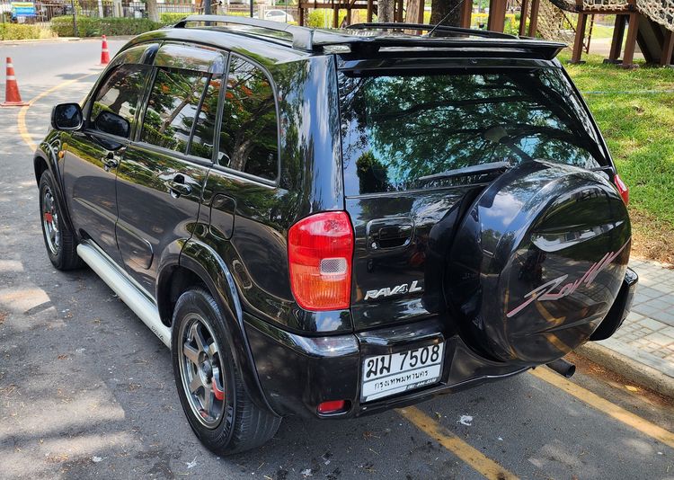 Toyota RAV 4 2003 2.0 Sporty 4WD Utility-car เบนซิน เกียร์อัตโนมัติ ดำ รูปที่ 2