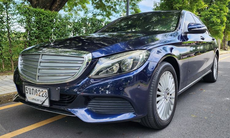 รถ Mercedes-Benz C-Class C180 สี น้ำเงิน