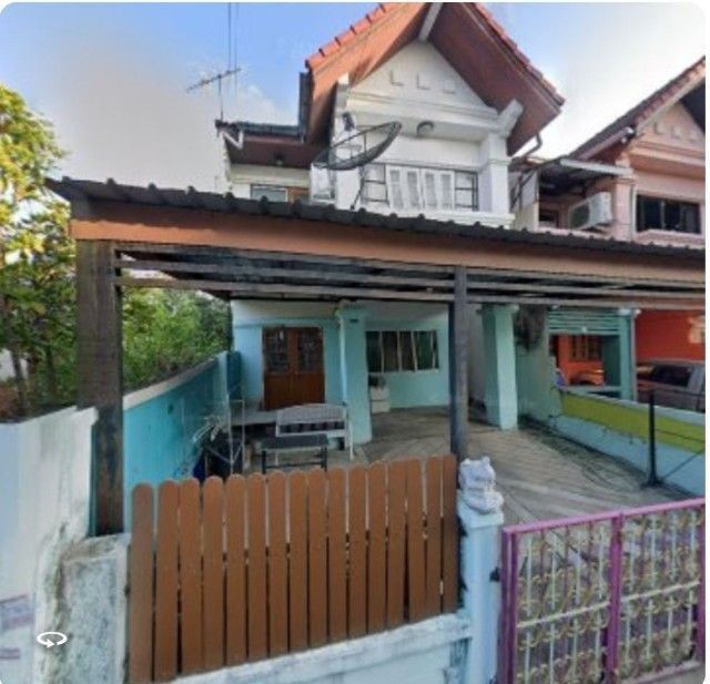 ขายบ้านลาดกระบัง หมู่บ้านประเสริฐสุข ใกล้สุวรรณภูมิ