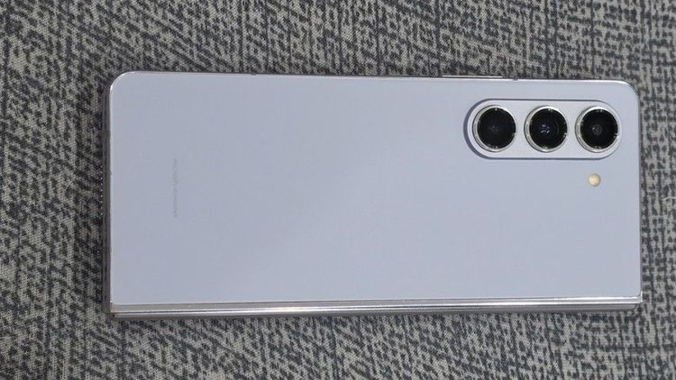 ขาย Samsung Galaxy Z Fold5 512GB สี Icy Blue รูปที่ 5