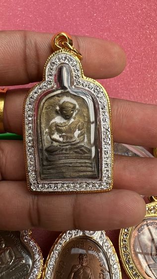 ปล่อยพระค่ะ