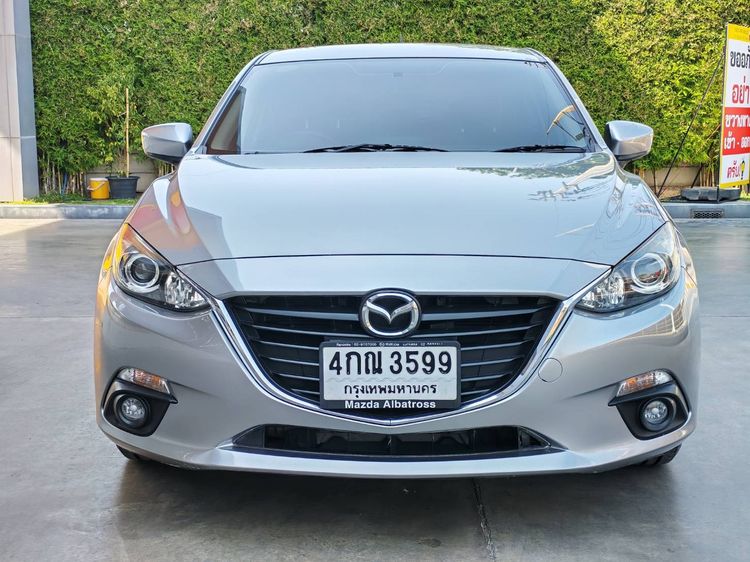 รถ Mazda Mazda3 2.0 S Sports สี บรอนซ์เงิน