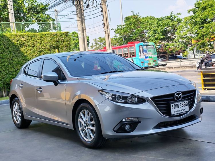 Mazda Mazda3 2016 2.0 S Sports Sedan เบนซิน ไม่ติดแก๊ส เกียร์อัตโนมัติ บรอนซ์เงิน รูปที่ 3