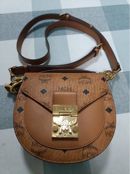 กระเป๋า MCM