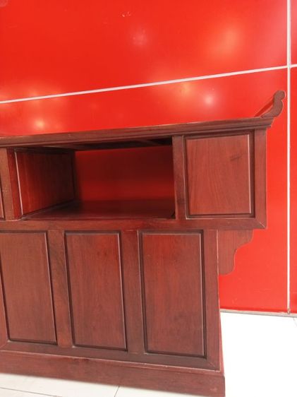 ตู้วางของไม้ประดู่  ฝังมุก 9800
กว้าง 16 cm สูง 82 cm ลึก 50 cm รูปที่ 6