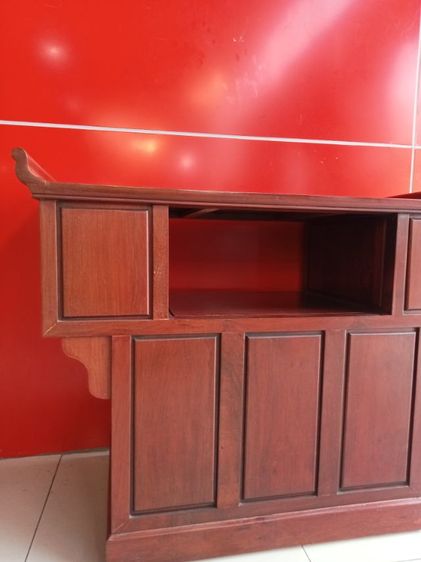 ตู้วางของไม้ประดู่  ฝังมุก 9800
กว้าง 16 cm สูง 82 cm ลึก 50 cm รูปที่ 7