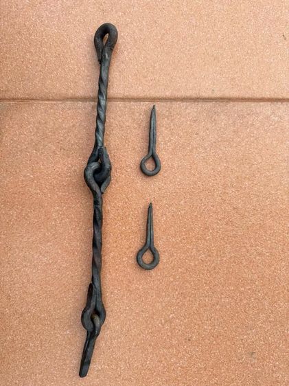 สายยูประตูบ้านทรงไทยโบราณ