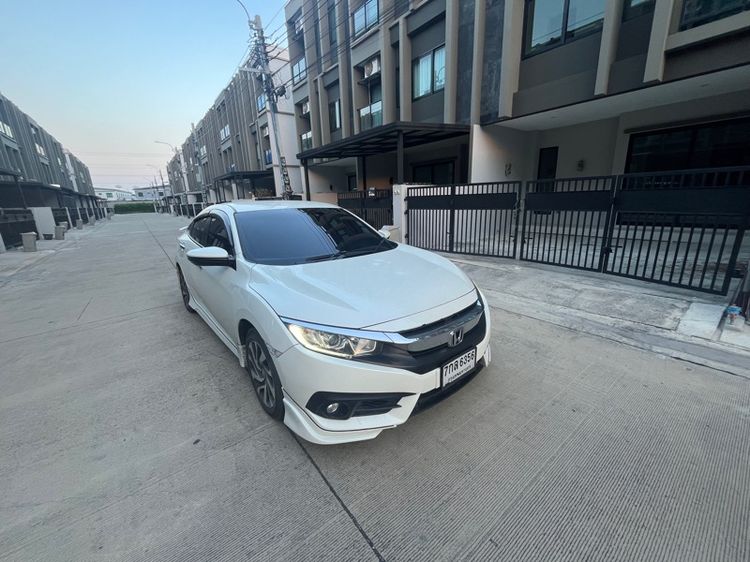 รถ Honda Civic 1.8 EL i-VTEC สี ขาว