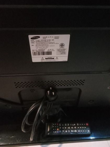 ทีวีซัมซุง 42 นิ้ว อุปกรณ์ครบตำหนิเส้นสีฟ้าด้านซ้ายนิดเดียวใช้งานปกติ รูปที่ 2