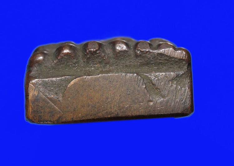 หลวงปู่ทวด วัดช้างให้ หลังเตารีด พิมพ์เล็ก หน้าอาปาเช่ ปี2505  รูปที่ 5