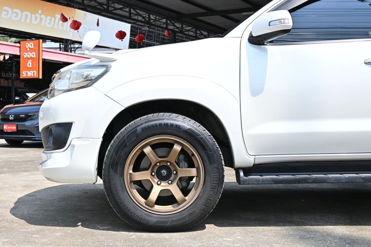Toyota Fortuner 2012 3.0 V Utility-car ดีเซล ไม่ติดแก๊ส เกียร์อัตโนมัติ ขาว รูปที่ 3