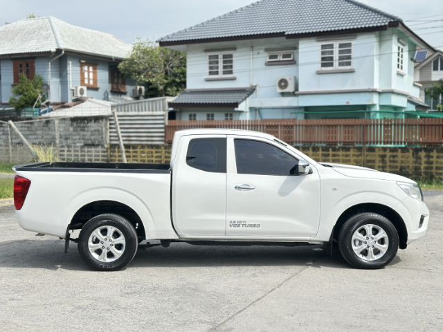 Nissan NP300-NAVARA 2020 2.5 Calibre V Pickup ดีเซล ไม่ติดแก๊ส เกียร์ธรรมดา ขาว รูปที่ 4