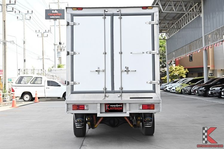 Toyota Hilux Revo 2023 2.4 Entry Pickup ดีเซล ไม่ติดแก๊ส เกียร์ธรรมดา ขาว รูปที่ 4