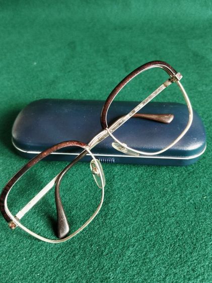 ขอขายกรอบแว่นตาวินเทจแบรนด์ Barbudo รุ่น Carabela made in Spain แว่นเป็นวัตถุ 22Kt .ขนาด 54-16-140มม.สภาพไม่ผ่านการใช้งาน old stock  รูปที่ 10