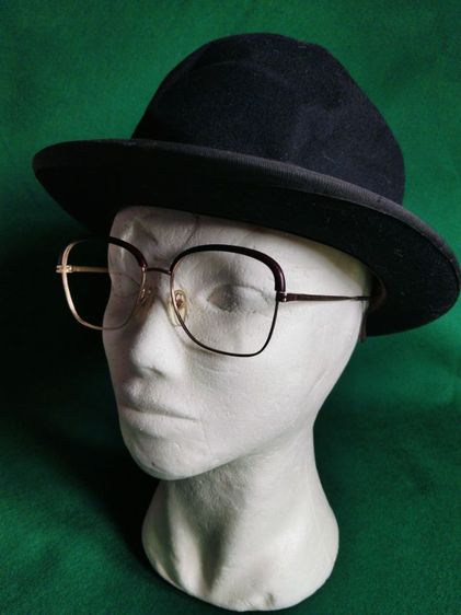 ขอขายกรอบแว่นตาวินเทจแบรนด์ Barbudo รุ่น Carabela made in Spain แว่นเป็นวัตถุ 22Kt .ขนาด 54-16-140มม.สภาพไม่ผ่านการใช้งาน old stock  รูปที่ 2