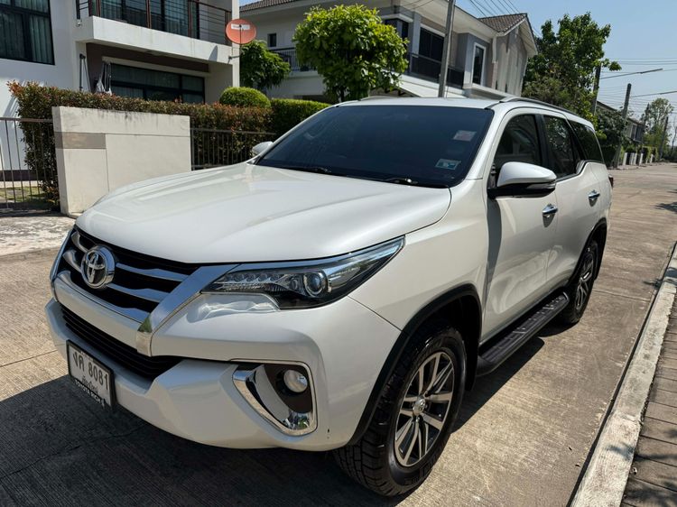 Toyota Fortuner 2016 2.4 V Utility-car ดีเซล เกียร์อัตโนมัติ ขาว รูปที่ 2