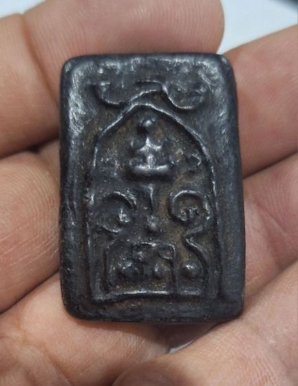 สมเด็จเนื้อผงยาจินดามณีหลังพิมพ์โต๊ะกังของหลวงปู่บุญวัดกลางบางแก้ว