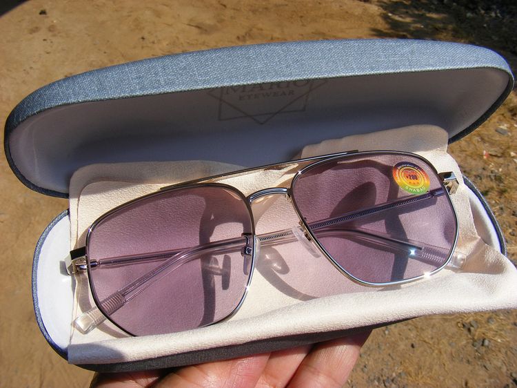 ทรงวินเทจ สวยเท่ห์ๆ แว่นสาตายาว ออกแดดเปลี่ยนสี  รูปที่ 15