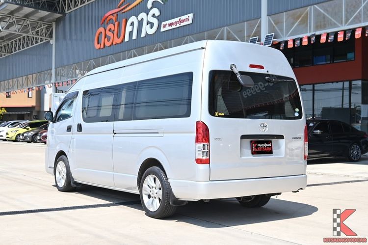 Toyota Commuter 2017 3.0 Van ดีเซล ไม่ติดแก๊ส เกียร์ธรรมดา บรอนซ์เงิน รูปที่ 3