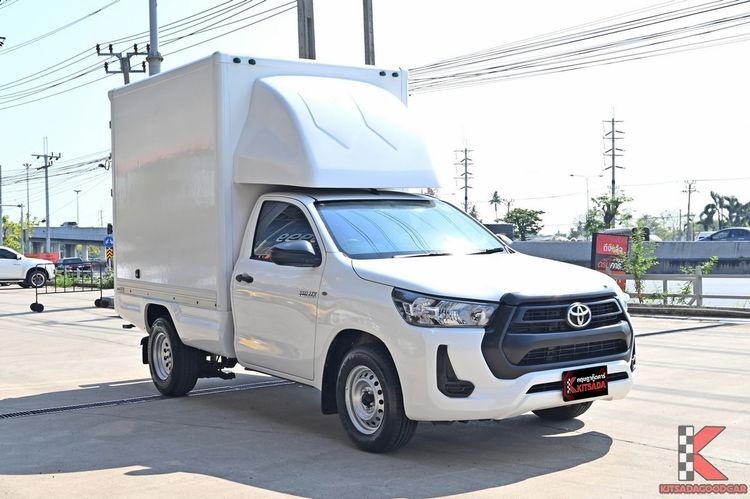 รถ Toyota Hilux Revo 2.4 Entry สี ขาว