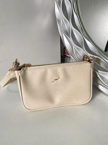 กระเป๋าสะพาย