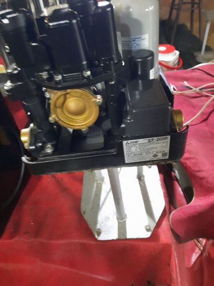 ปั๊มน้ำ Mitsubishi 200 วัตต์ Hitachi 300 วัตต์