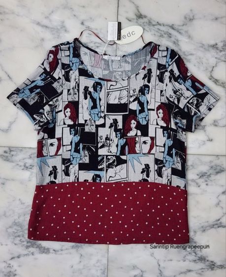 edc Grey Comic and Maroon Polka Dot Short Sleeve Top SIZE S อก 38" รูปที่ 6