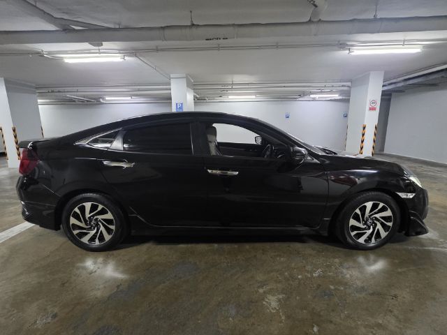 Honda Civic 2018 1.5 EL+ เบนซิน ไม่ติดแก๊ส เกียร์อัตโนมัติ ดำ รูปที่ 3