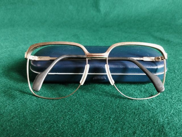 ขอขายกรอบแว่นตาวินเทจหายากแบรนด์ Metzler รุ่น 0752 made in Germany ขนาด 56-18-140มม.กรอบสีคล้ายนาค  รูปที่ 8