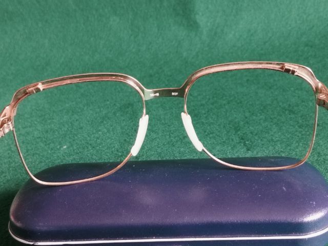 ขอขายกรอบแว่นตาวินเทจหายากแบรนด์ Metzler รุ่น 0752 made in Germany ขนาด 56-18-140มม.กรอบสีคล้ายนาค  รูปที่ 10