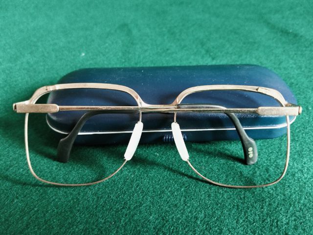 ขอขายกรอบแว่นตาวินเทจหายากแบรนด์ Metzler รุ่น 0752 made in Germany ขนาด 56-18-140มม.กรอบสีคล้ายนาค  รูปที่ 6