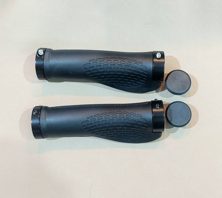 ปลอกแฮนด์จักรยานเสือภูเขา แบบพักมือ รูปที่ 3