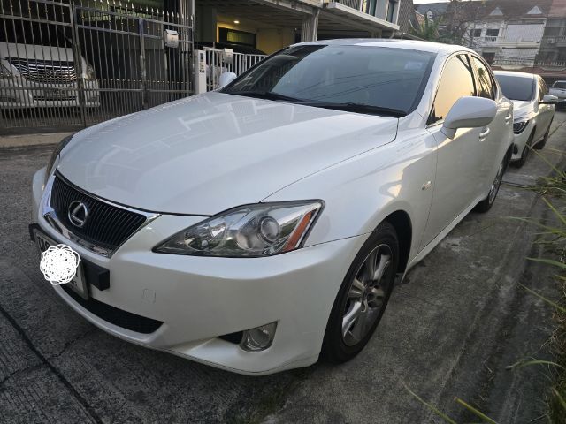 Lexus IS250 2008 2.5 Luxury Sedan เบนซิน ไม่ติดแก๊ส เกียร์อัตโนมัติ ขาว รูปที่ 2