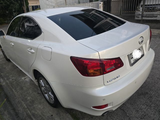 รถ Lexus IS250 2.5 Luxury สี ขาว