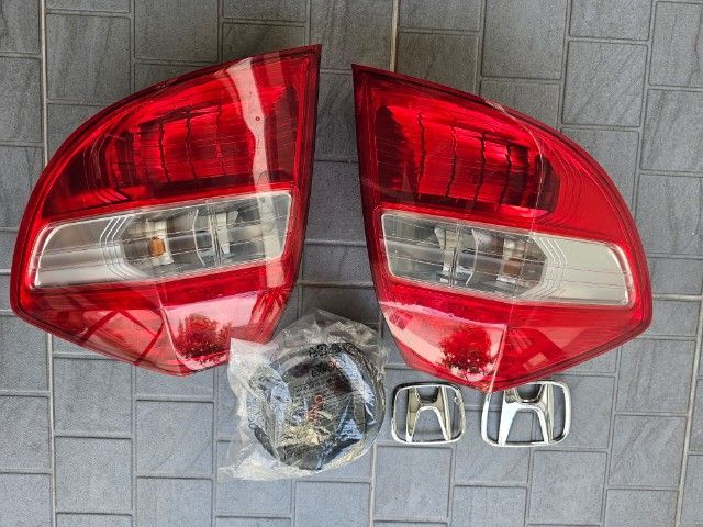 ไฟท้ายHONDA แจ๊สแท้-โลโก้แท้ หน้า หลัง ลำโฟร JBL ทั้งหมดนี้ 1800 สนจัยโทร 0850999805 เจ้าของจัยดี รูปที่ 3