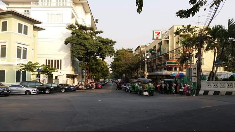 อาคารพาณิชย์ 3 ชั้น ย่านใจกลางธุรกิจ รูปที่ 2