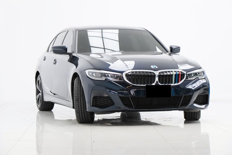 BMW Series 3 2022 320Li Sedan เบนซิน ไม่ติดแก๊ส เกียร์อัตโนมัติ ดำ รูปที่ 3