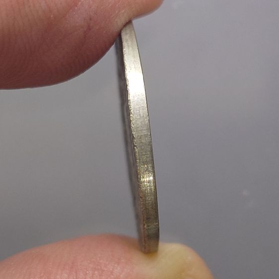 เหรียญพระแก้วมรกต เนื้ออัลปาก้า รุ่นฉลองกรุง 150 ปี วัดพระศรีๆ รุ่นแรก รัชกาลที่7 สร้าง พ.ศ.2475 รูปที่ 4