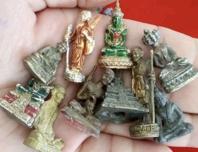 รวมองค์พระจำนวนมาก คละกัน พระสุ่ม คุ้มราคาเหมาจ่าย ส่งฟรี