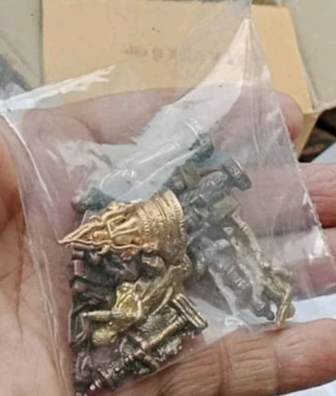 รวมองค์พระจำนวนมาก คละกัน  รูปที่ 3