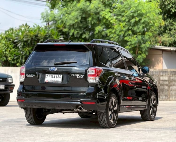 Subaru Forester 2016 2.0 i-P 4WD Utility-car เบนซิน ไม่ติดแก๊ส เกียร์อัตโนมัติ ดำ รูปที่ 4