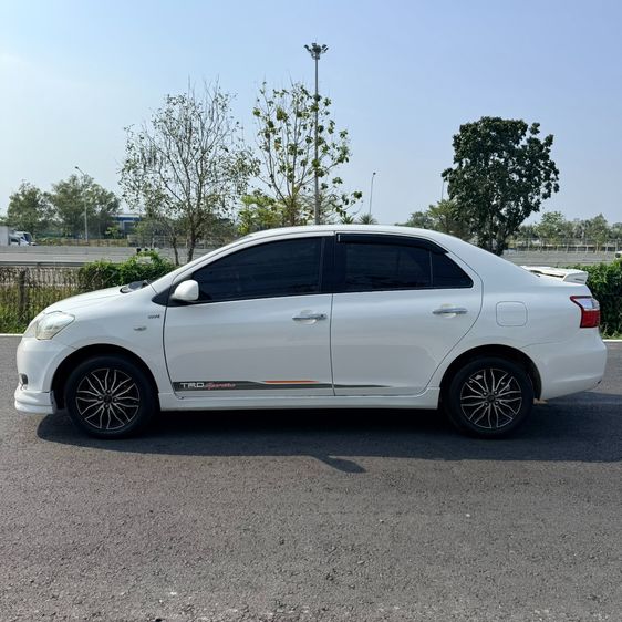 Toyota Vios 2013 1.5 Trd Sportivo Sedan เบนซิน ไม่ติดแก๊ส เกียร์อัตโนมัติ ขาว รูปที่ 4