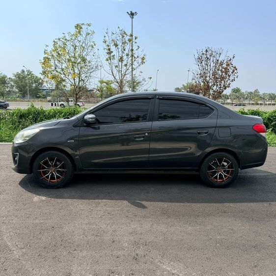 Mitsubishi Attrage 2015 1.2 GLS LTD Sedan เบนซิน ไม่ติดแก๊ส เกียร์อัตโนมัติ เทา รูปที่ 4