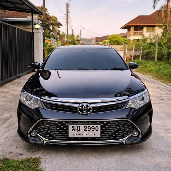 รถ Toyota Camry 2.0 G สี ดำ
