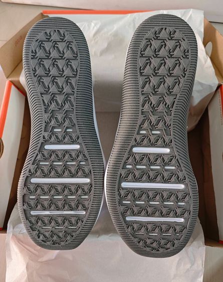 มือ1 Nike ของแท้พร้อมกล่อง รูปที่ 3