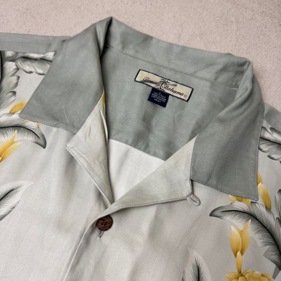 เสื้อฮาวายลายดอก​ Tommy Bahama ผ้า 100 Silk กระเป๋า​ต่อลาย Size L รูปที่ 5