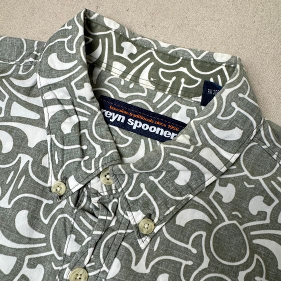 เสื้อฮาวายลายดอก​ Reyn​ Spooner​ ผ้า 100 cotton กระเป๋า​ต่อลาย Size L​ รูปที่ 6