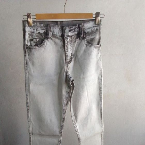 Cheap Monday แท้
กางเกงยีนส์สกินนี่  ลายสวย เท่ ๆ