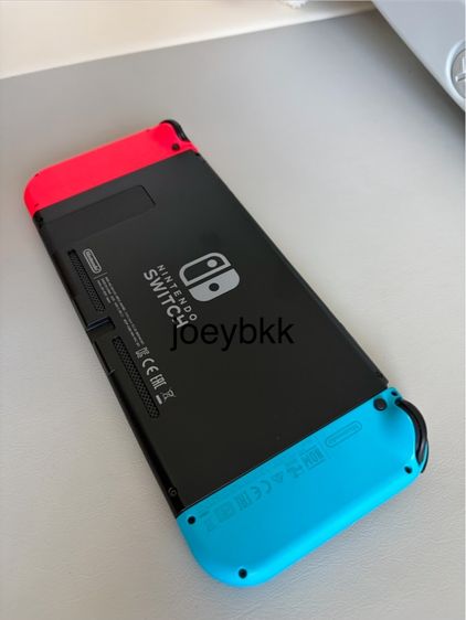 Nintendo Switch V2 Neon สภาพดีมาก เล่นน้อย กล่องอุปกรณ์ครบ รูปที่ 3