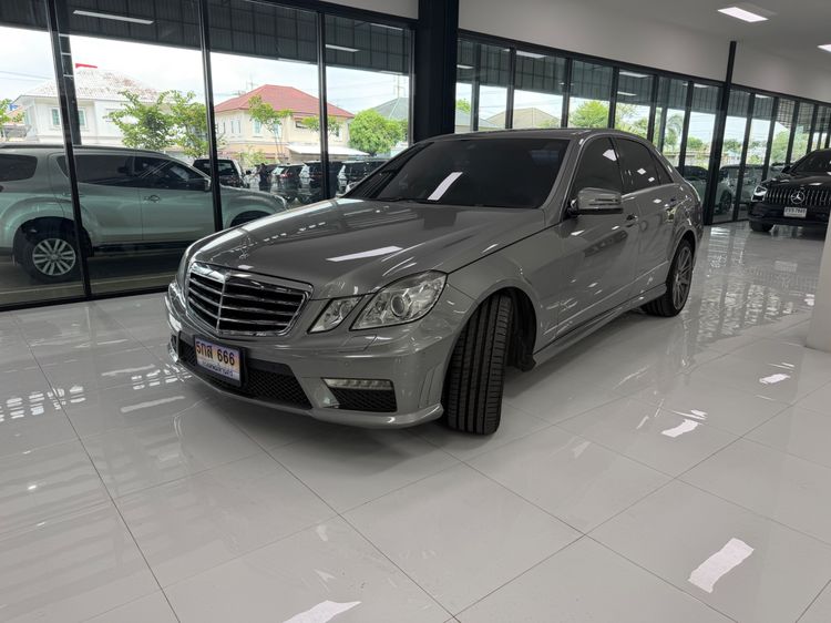 Mercedes-Benz E-Class 2013 E200 CGI Sedan เบนซิน ไม่ติดแก๊ส เกียร์อัตโนมัติ เทา รูปที่ 3